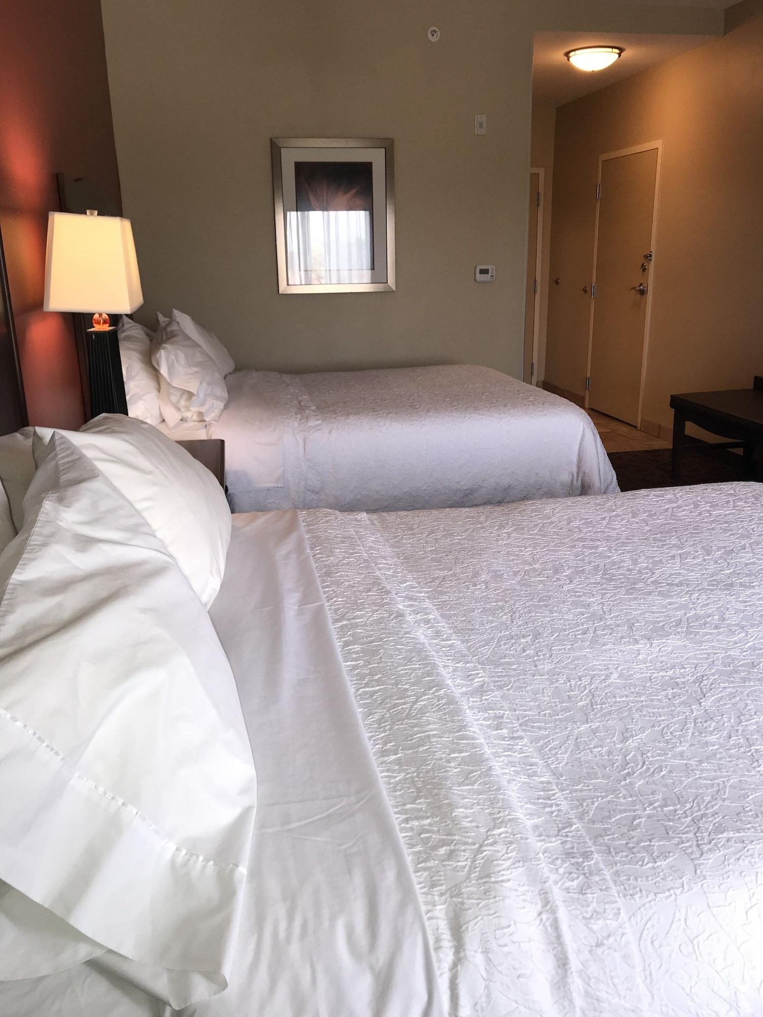 Hotel Hampton & 3*