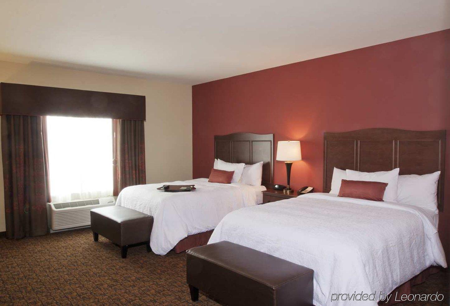 Hampton & Hotel 3*